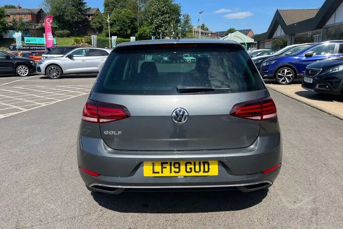 2019-volkswagen-golf-10-tsi-match-hatchback-5d-big-31