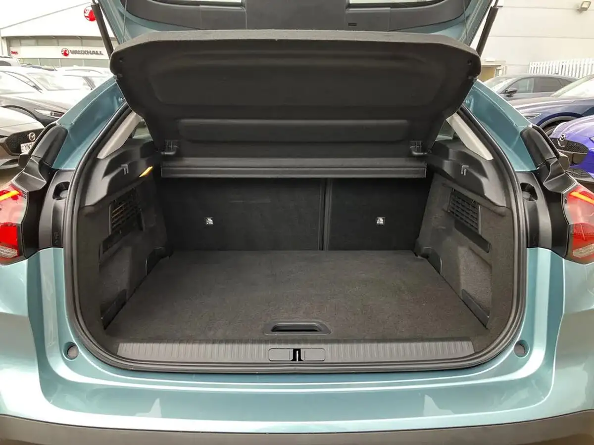 2023-citroen-c4-12-puretech-c-series-edition-big-22