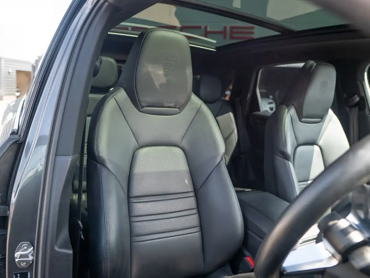 2019-porsche-cayenne-30-v6-station-wagon-big-17