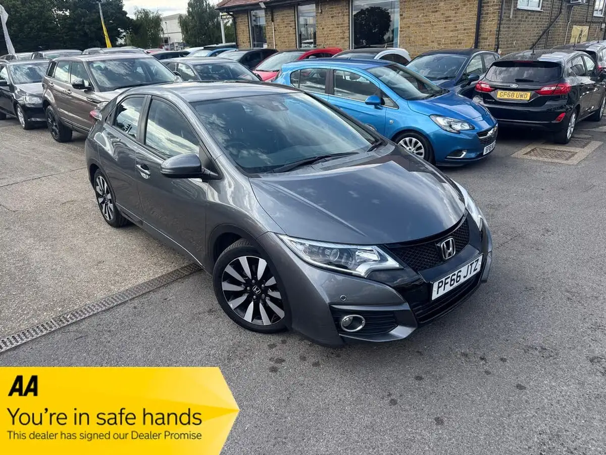 2016-honda-civic-18-i-vtec-se-plus-navi-hatchback-auto-big-0
