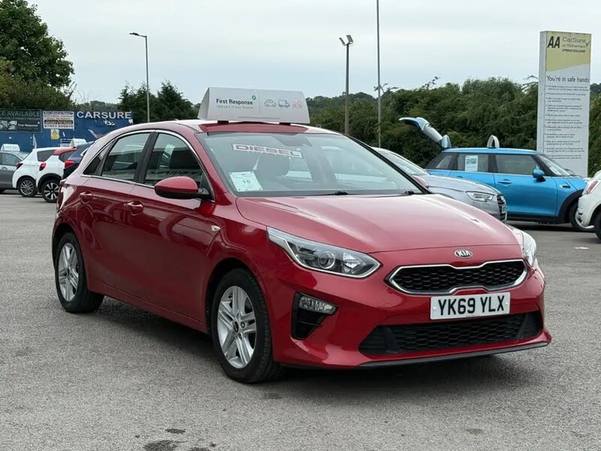 2019-kia-ceed-16crdi-2-nav-adap-hatchback-big-6
