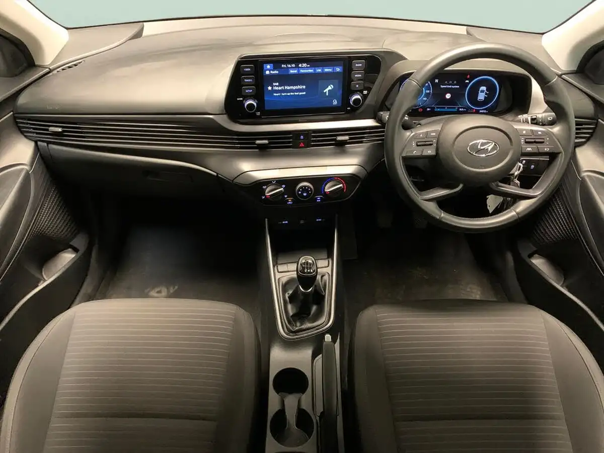 2021-hyundai-i20-10-t-gdi-se-connect-eclutch-imt-big-2
