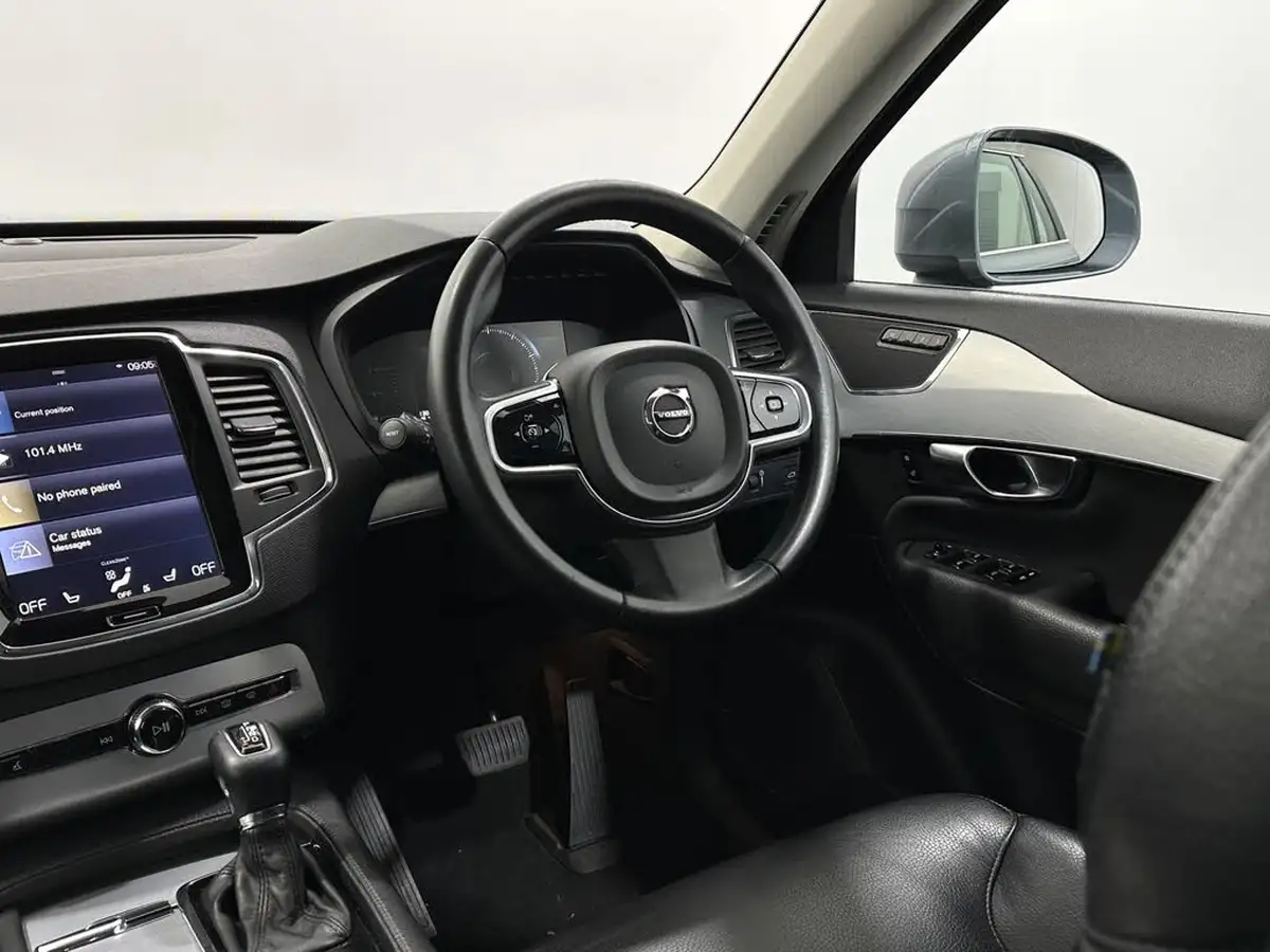 2017-volvo-xc90-20td-d5-momentum-awd-auto-big-10