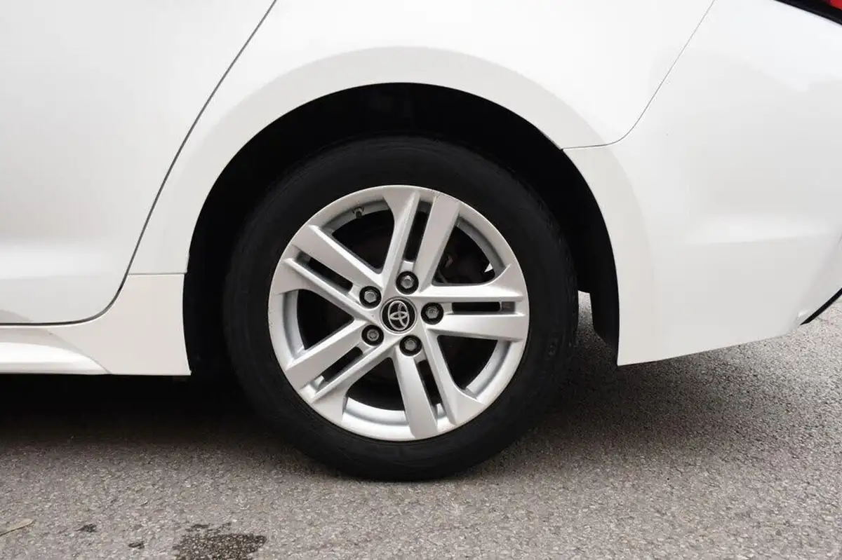 2020-toyota-corolla-18-vvt-i-icon-spare-wheel-touring-sports-5d-big-37