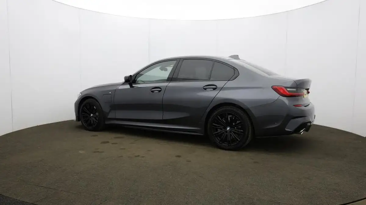 2020-bmw-3-series-20-330e-m-sport-saloon-4d-big-64