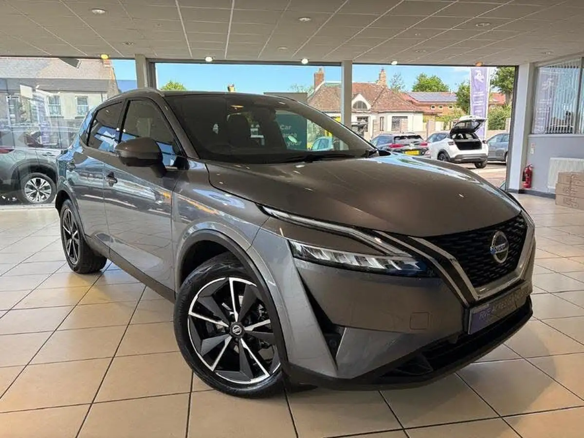 2022-nissan-qashqai-13-dig-t-tekna-158ps-xtronic-big-0