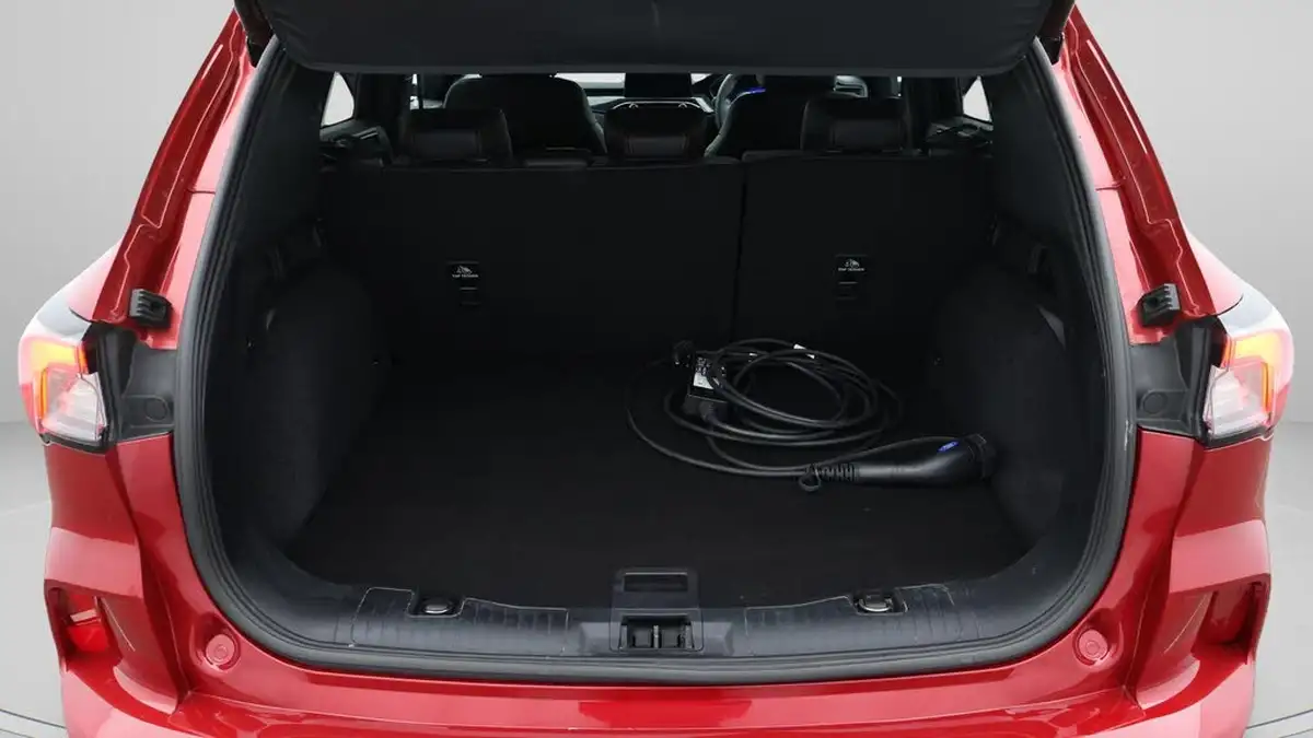 2022-ford-kuga-big-17