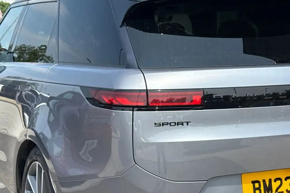 2023-land-rover-range-rover-sport-30-d350-autobiography-big-19