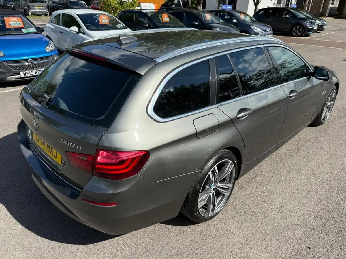 2014-bmw-5-series-30td-530d-luxury-touring-5d-big-23