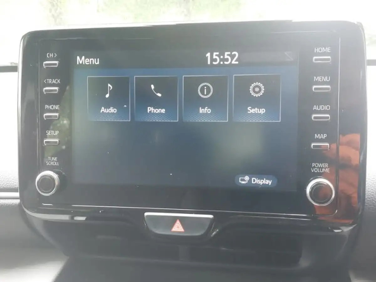 2022-toyota-yaris-cross-15-vvt-i-icon-big-12