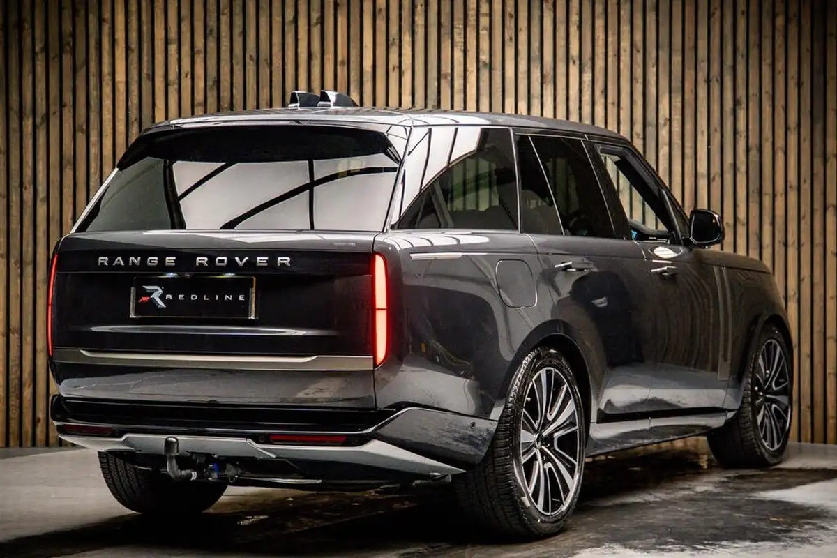 2025-land-rover-range-rover-30-d350-se-big-3