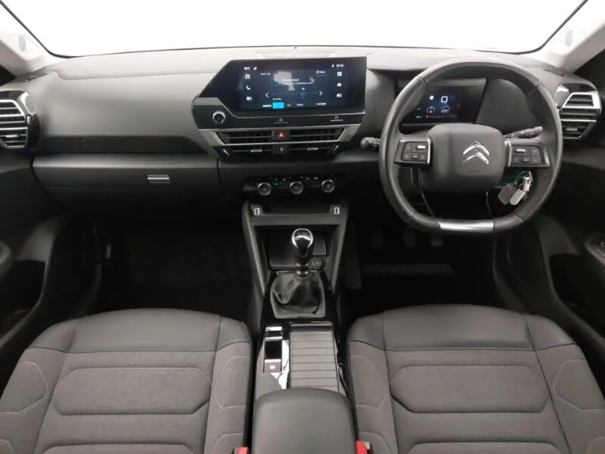 2023-citroen-c4-12-puretech-sense-big-2