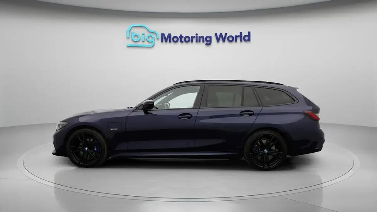2021-bmw-3-series-20-330e-m-sport-pro-edition-touring-5d-big-4