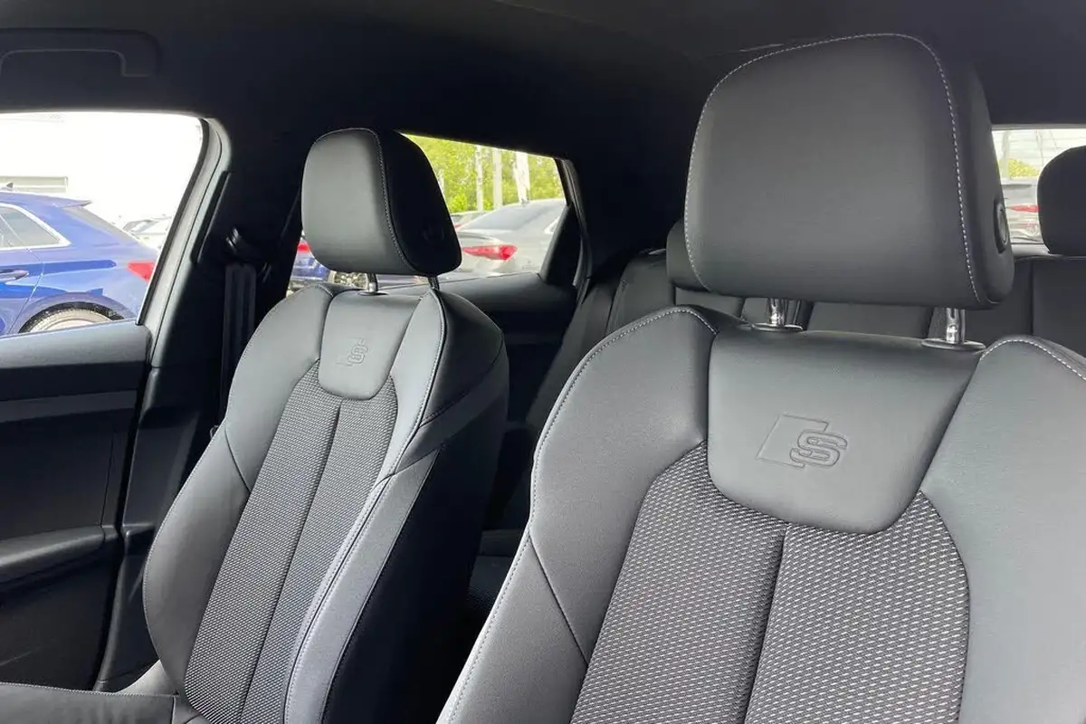 2025-audi-a1-10-30-tfsi-s-line-big-28