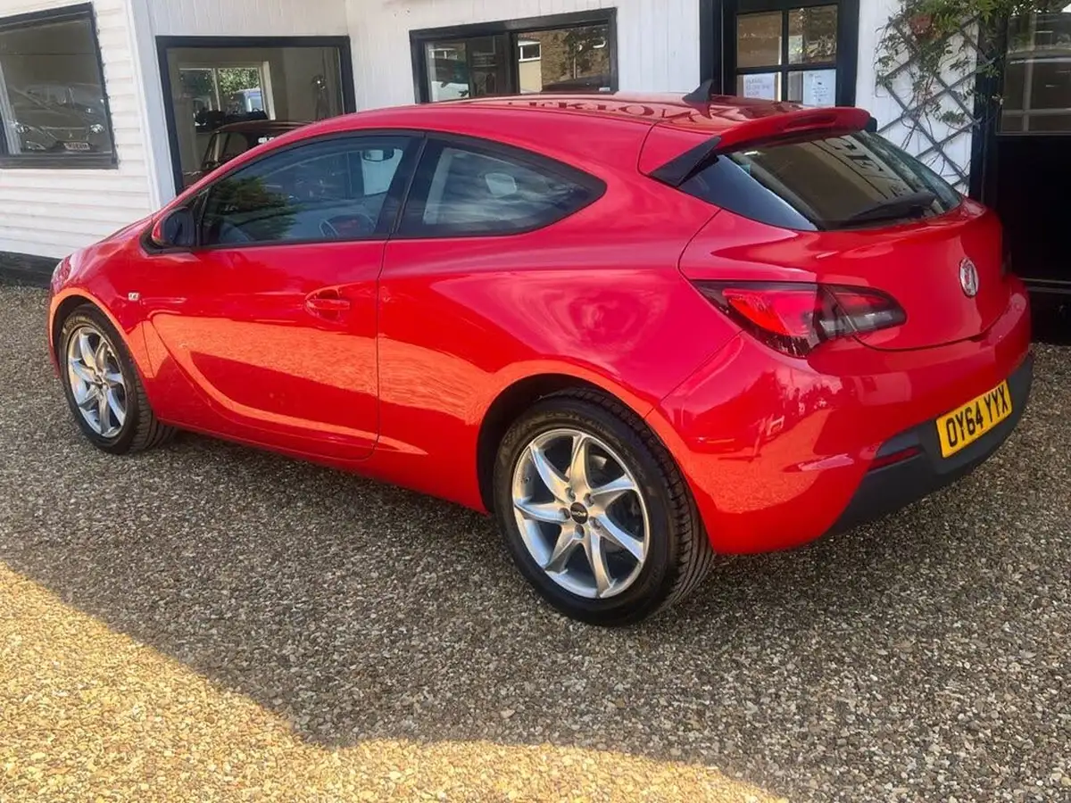 2014-vauxhall-gtc-14-sport-120ps-ss-big-11