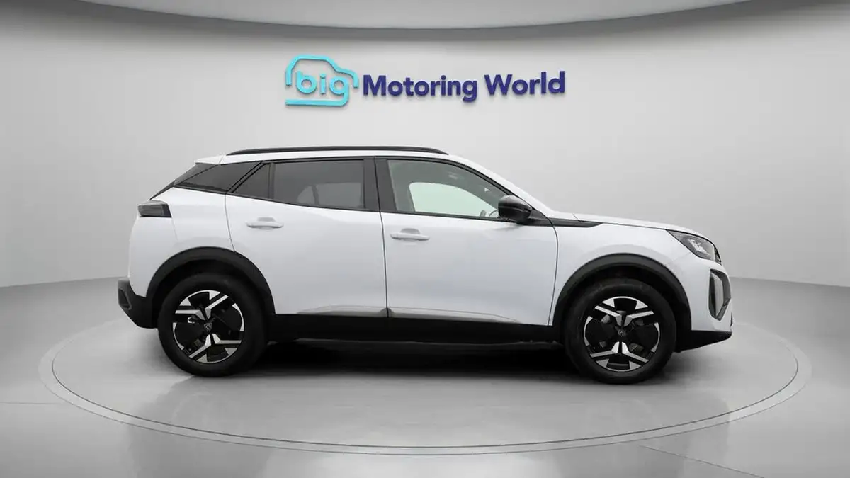 2024-peugeot-2008-suv-12-puretech-allure-130ps-eat8-big-8