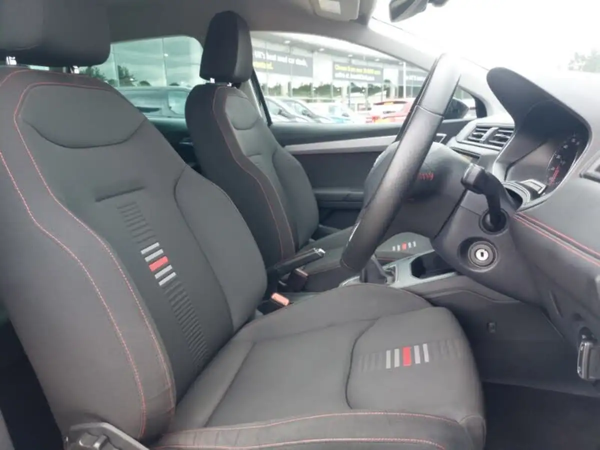 2019-seat-ibiza-10-mpi-fr-big-18