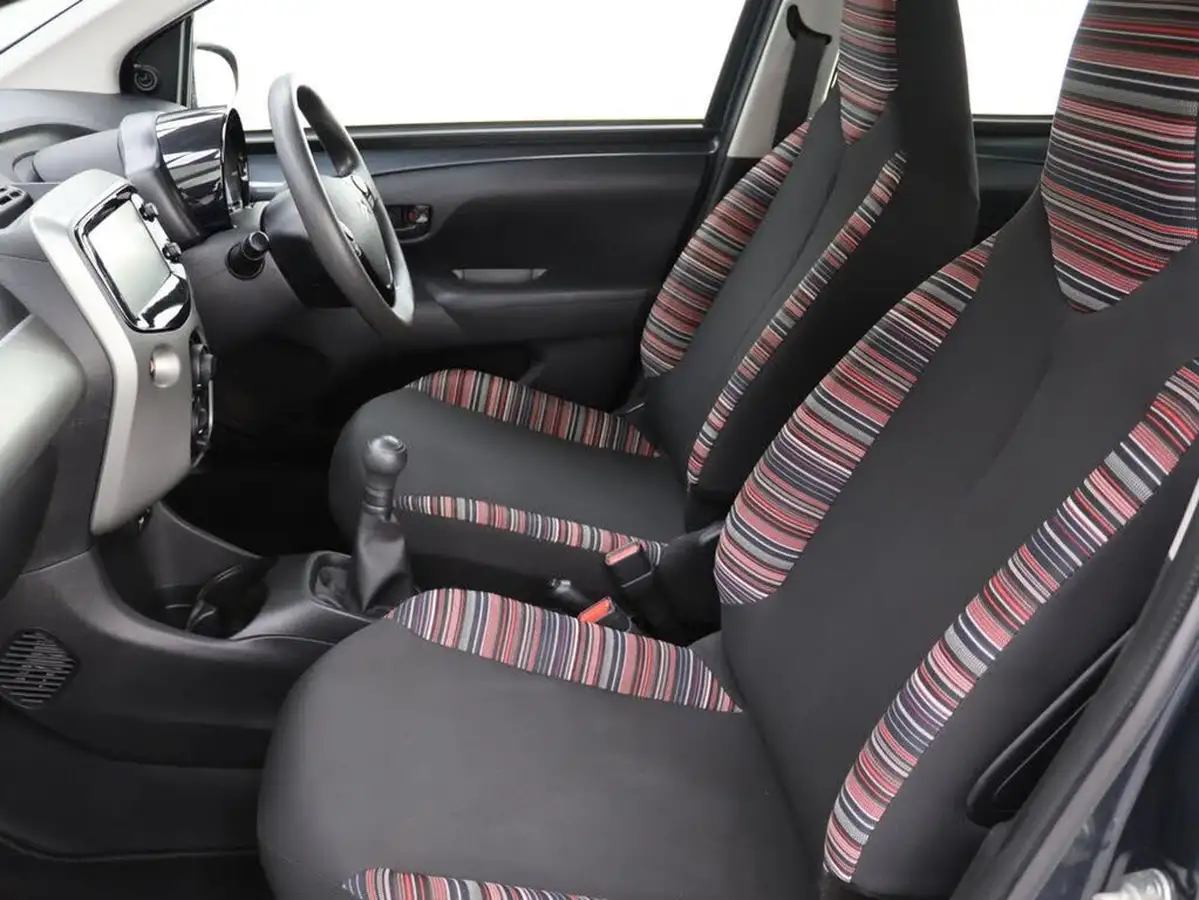 2018-citroen-c1-12-puretech-feel-5d-big-20