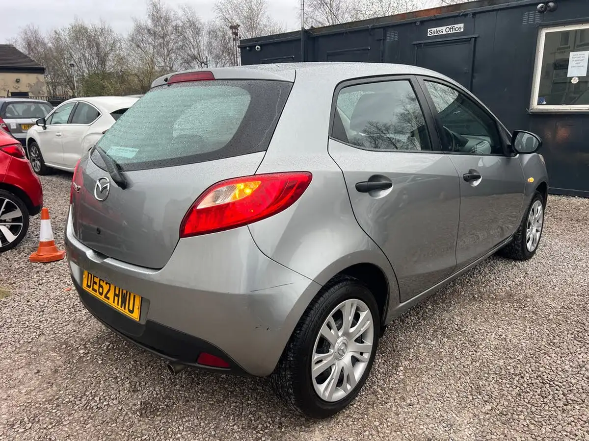 2012-mazda-mazda2-13-ts-air-con-75ps-5d-big-6