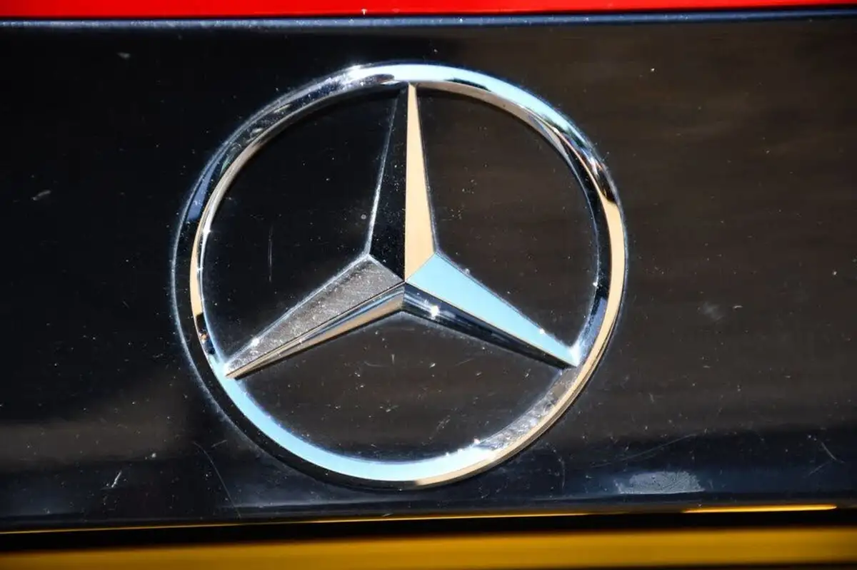 2012-mercedes-benz-slk-55-slk55-amg-big-9