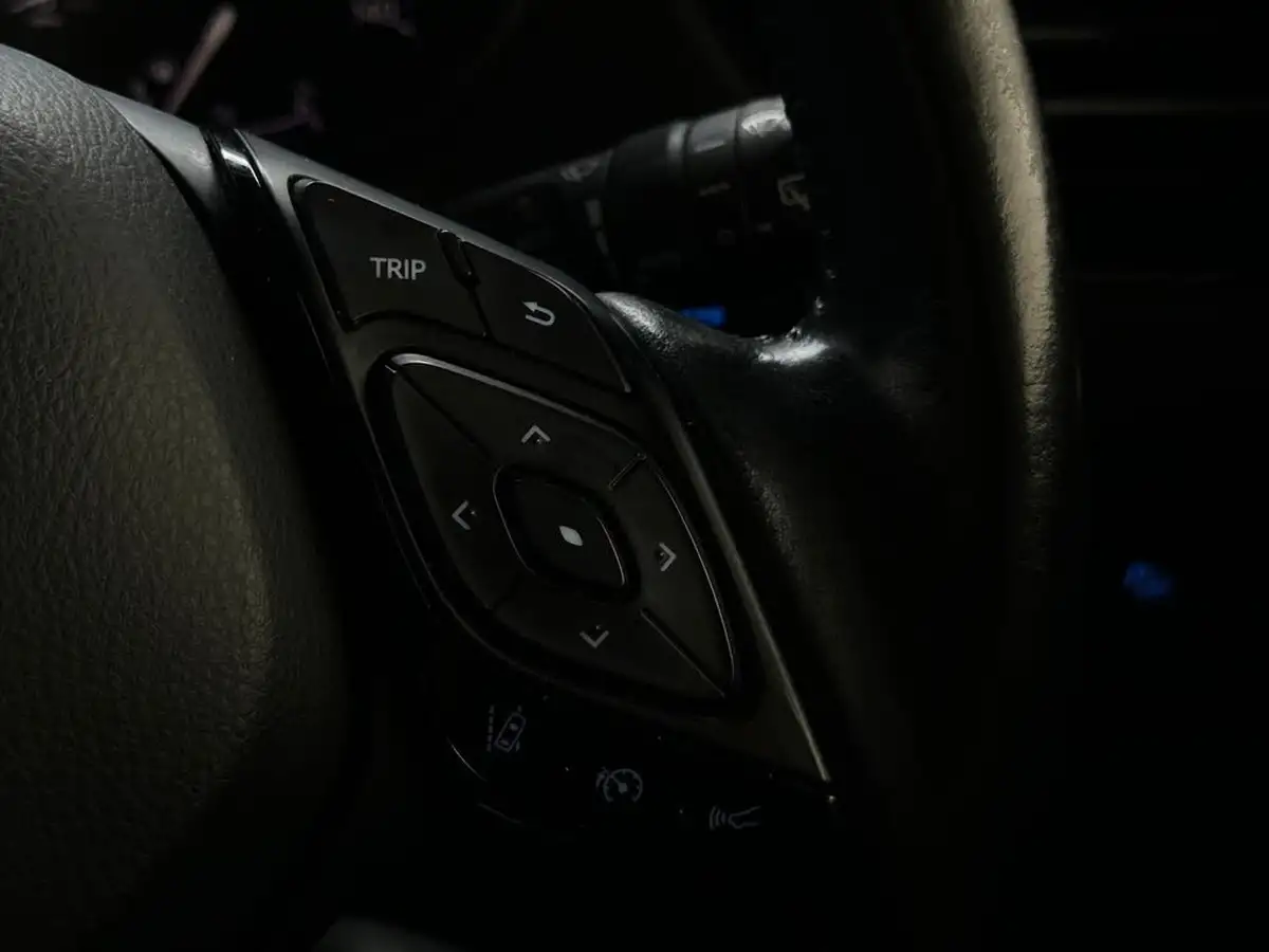 2020-toyota-c-hr-18-vvt-i-dynamic-big-29