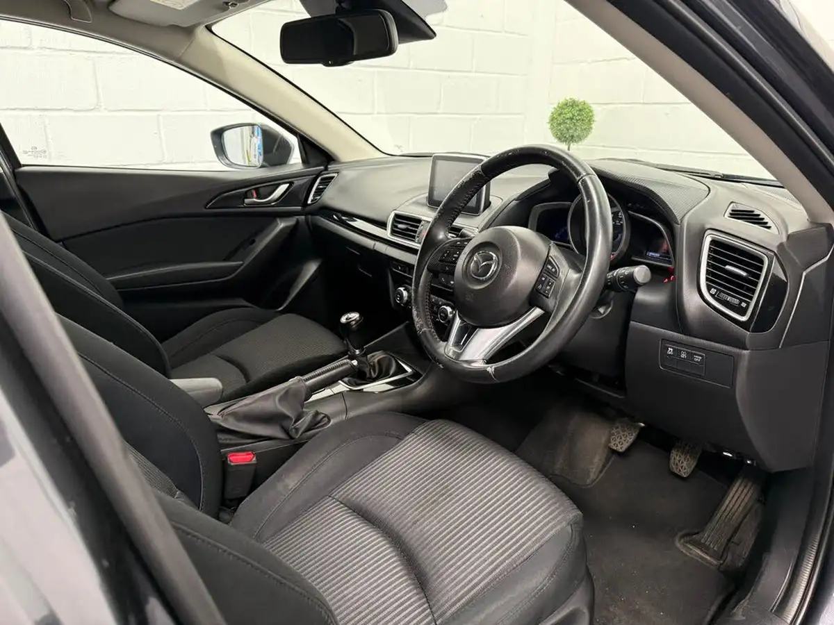 2016-mazda-mazda3-20-se-l-hatchback-5d-big-24