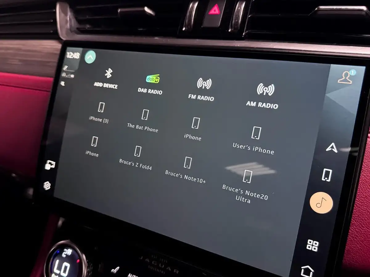 2021-jaguar-f-pace-20-d200-r-dynamic-se-mhev-big-56
