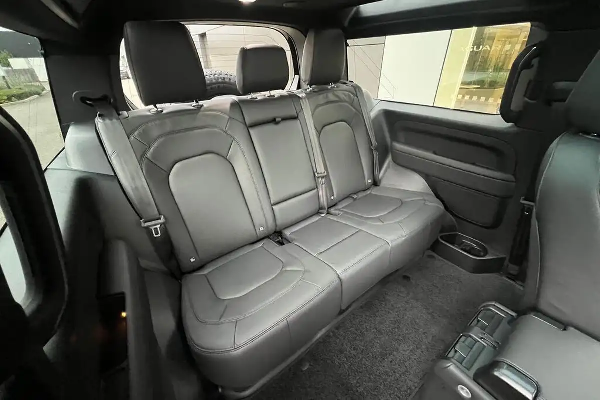 2024-land-rover-90-defender-30-d350-x-dynamic-hse-big-29