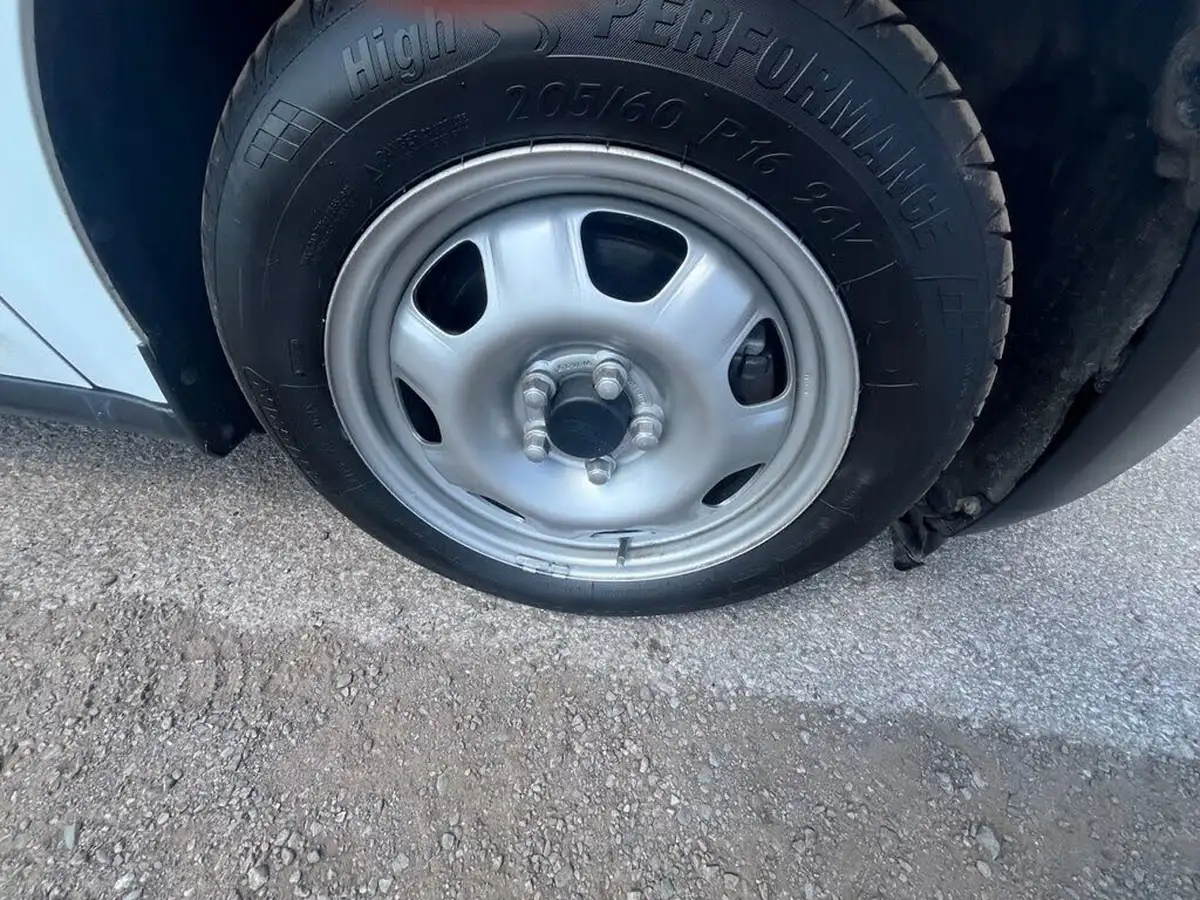 2021-ford-transit-connect-big-47