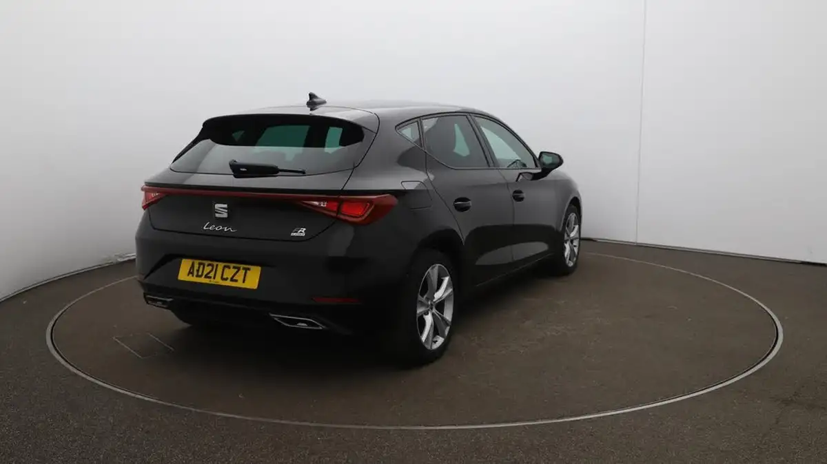 2021-seat-leon-14-e-hybrid-fr-hatchback-big-54