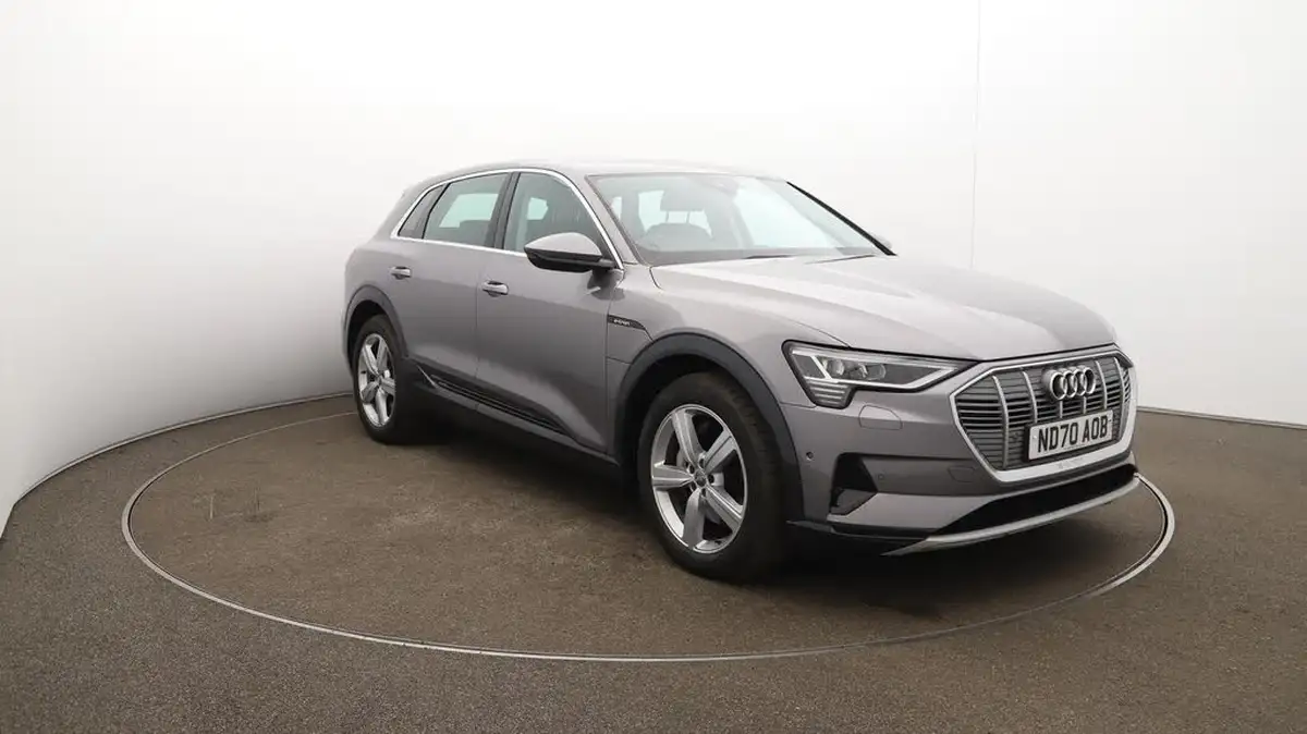 2020-audi-e-tron-50e-technik-big-44