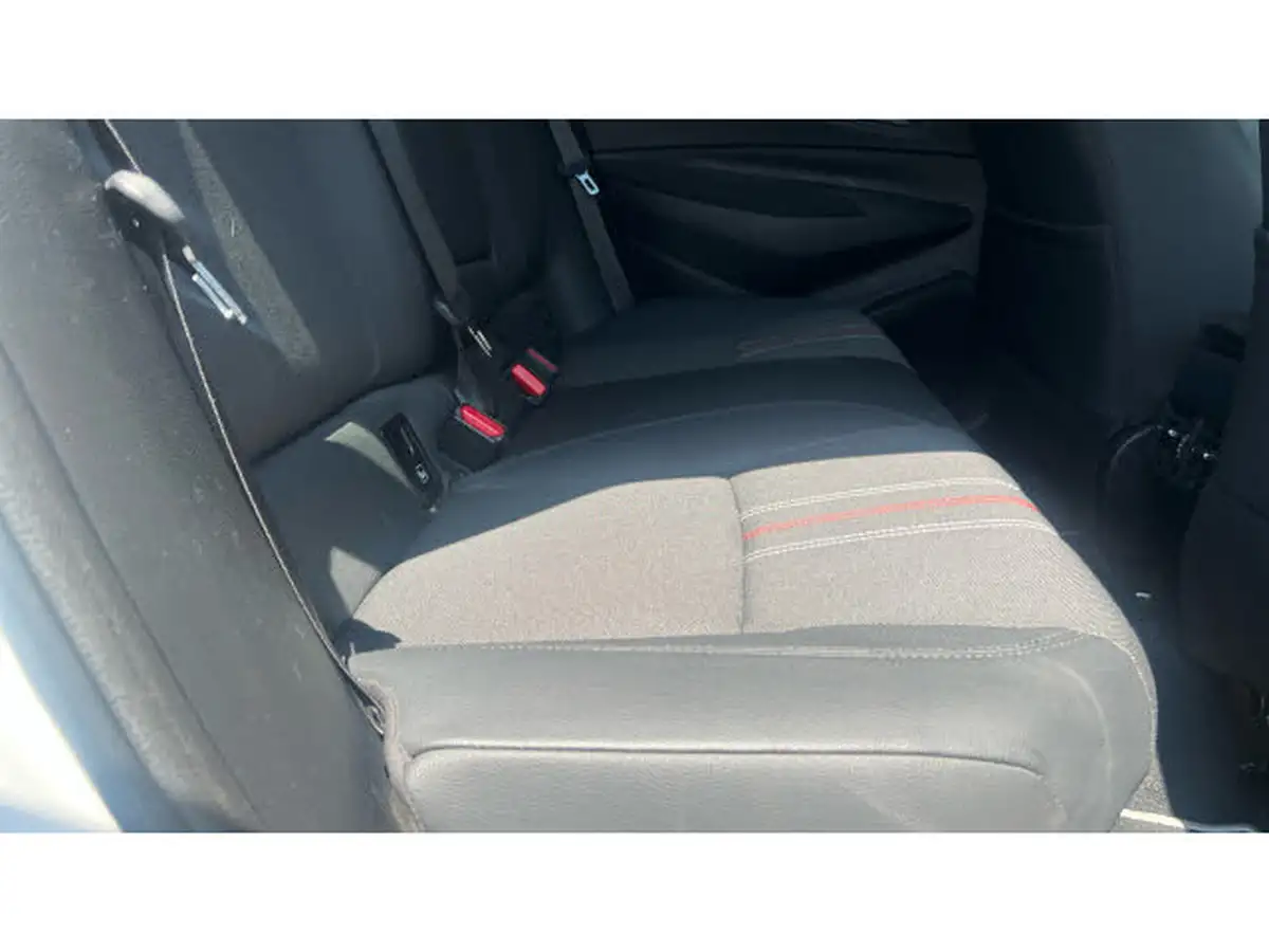 2022-toyota-corolla-20-vvt-i-gr-sport-181bhp-18in-alloy-wheelstrk-touring-sports-big-15