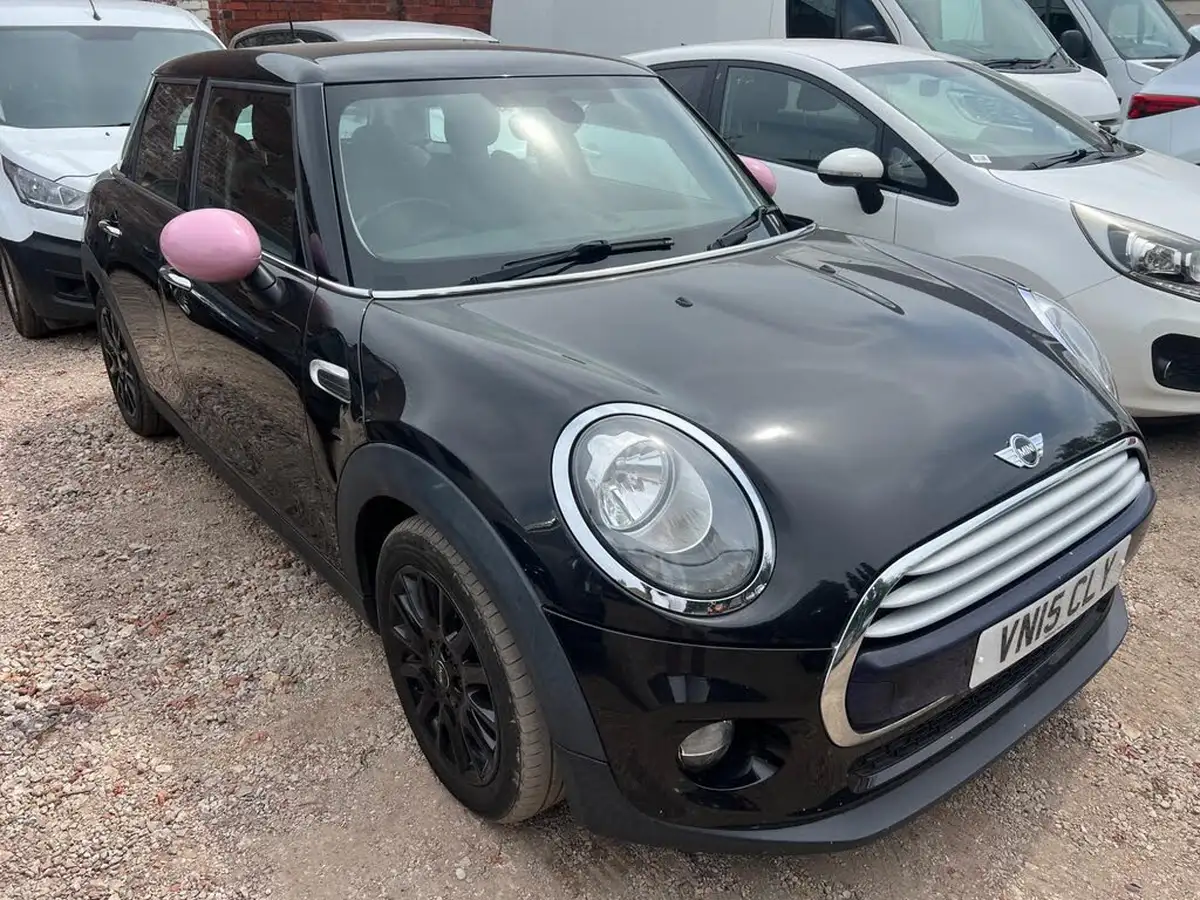 2015-mini-cooper-15-cooper-5d-big-0