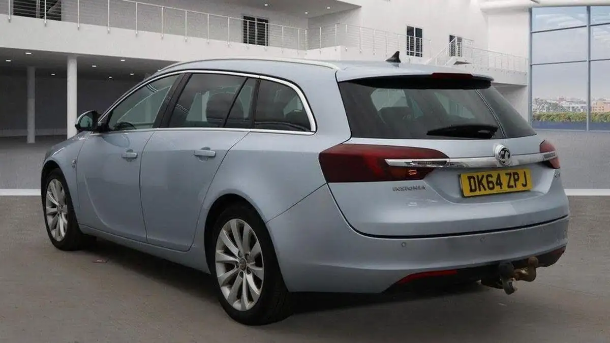 2014-vauxhall-insignia-sports-tourer-20cdti-elite-163ps-nav-auto-big-4