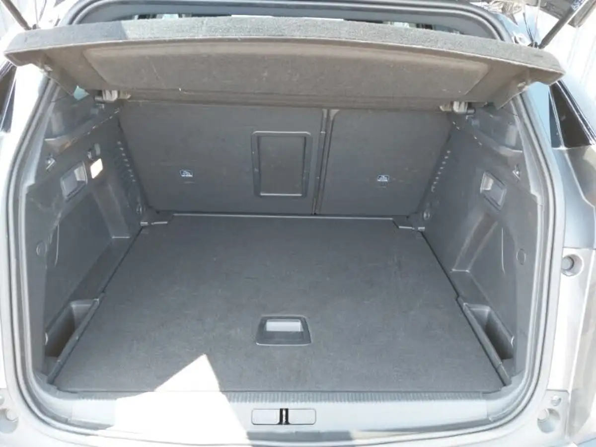 2024-peugeot-3008-suv-12-puretech-gt-136ps-hybrid-e-dsc6-big-7