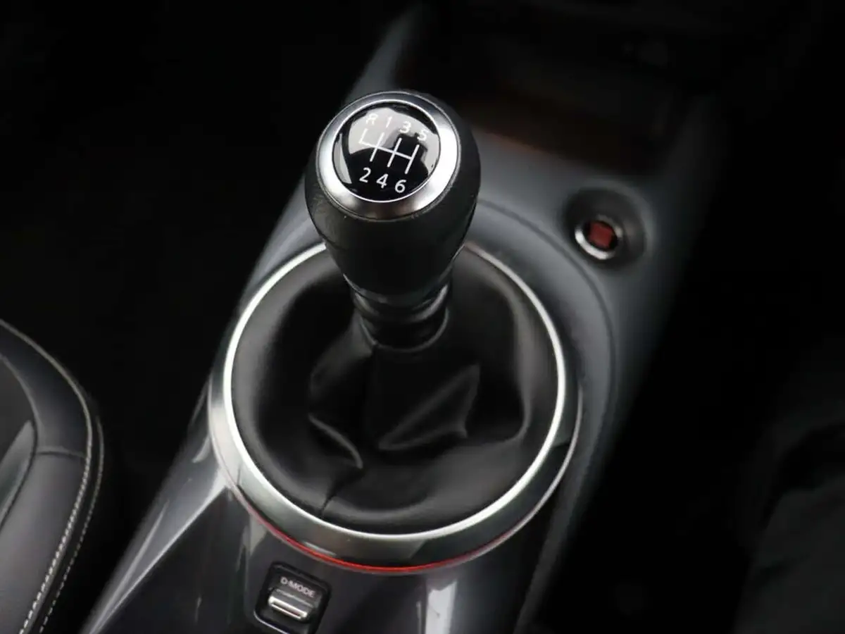 2022-nissan-juke-10-dig-t-tekna-big-29
