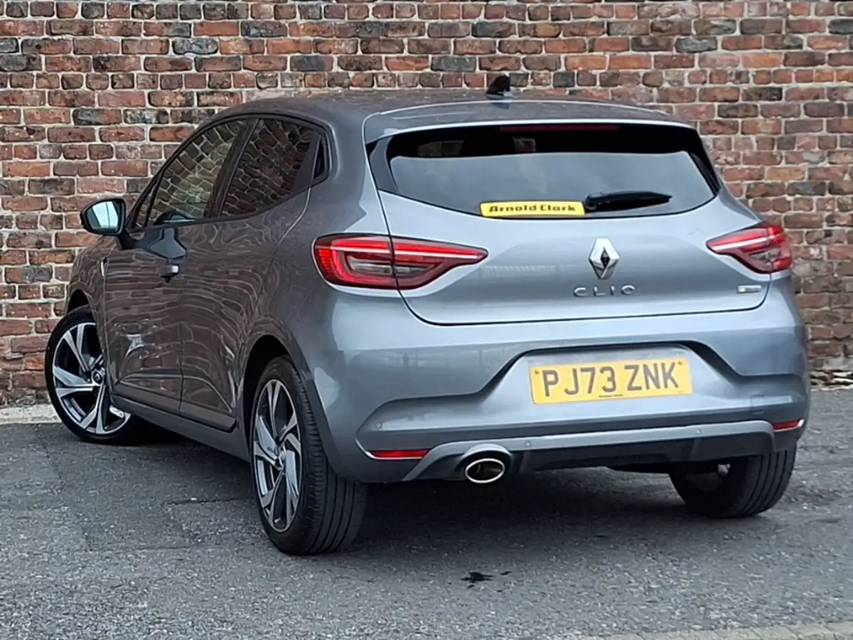 2023-renault-clio-10-tce-rs-line-big-1