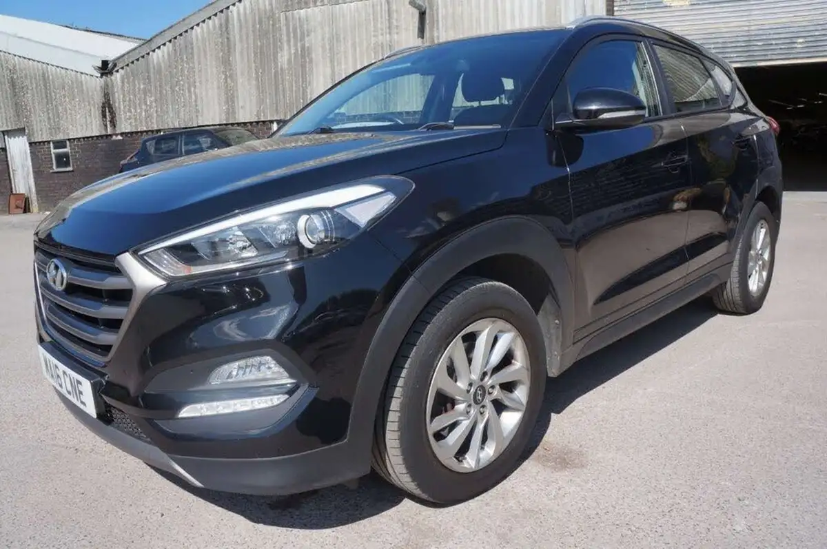 2016-hyundai-tucson-17crdi-blue-drive-se-nav-141ps-dct-big-0