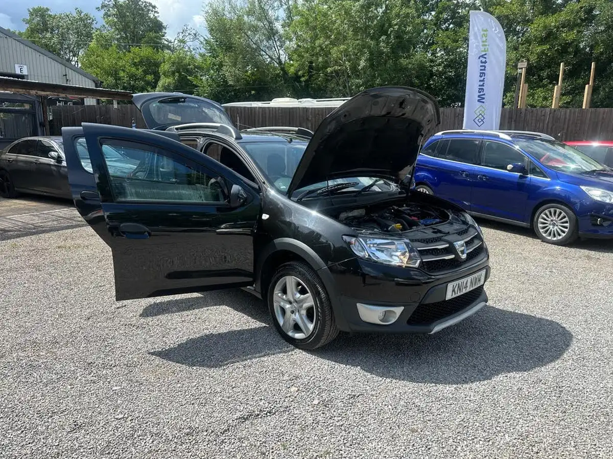 2014-dacia-sandero-stepway-15d-laureate-big-43