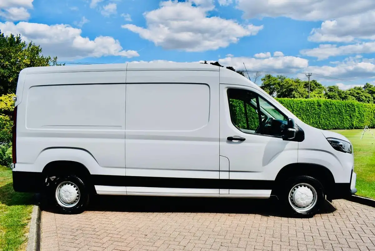 2021-maxus-deliver-9-20tdi-l3h2-big-7