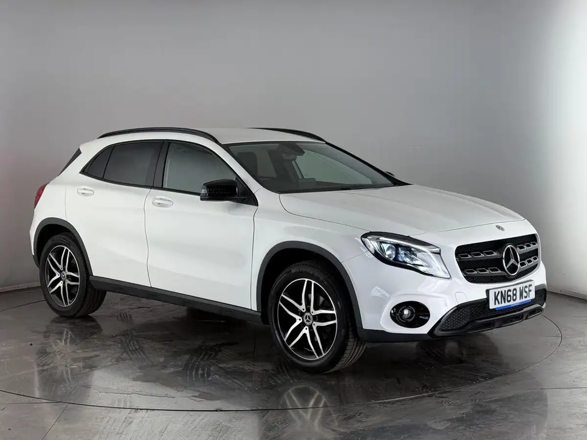 2018-mercedes-benz-gla-class-16-gla-180-urban-edition-big-0
