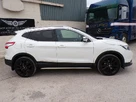 2015-nissan-qashqai-15dci-tekna-small-8