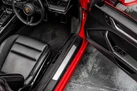 2020-porsche-911-30-targa-4-small-31
