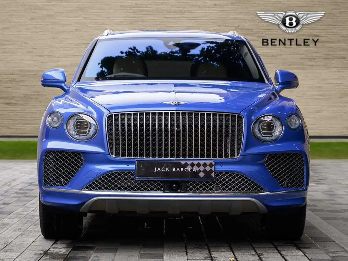 2024-bentley-bentayga-40-v8-extended-wheelbase-azure-big-6