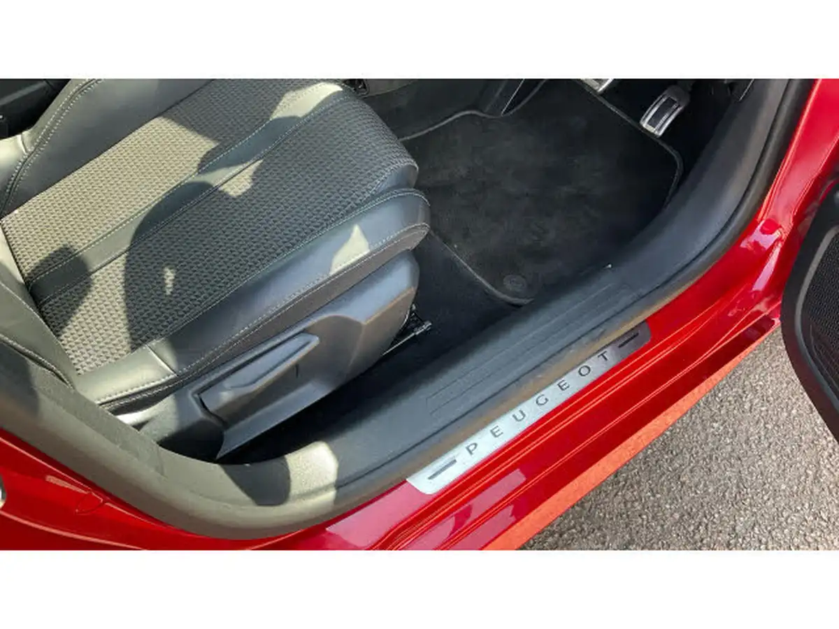 2022-peugeot-208-e-gt-136bhp-50kwh-big-33