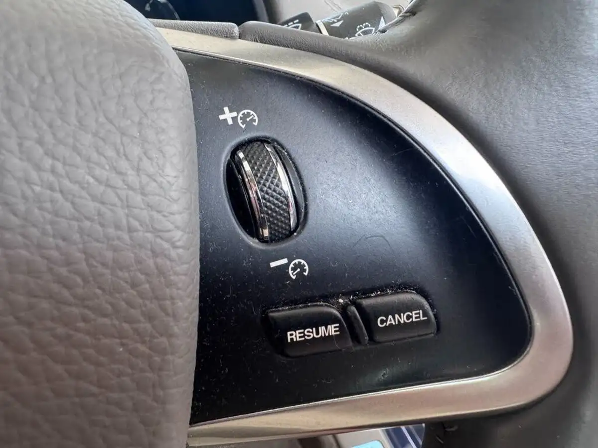 2014-jaguar-xf-30td-premium-luxury-saloon-4d-big-38