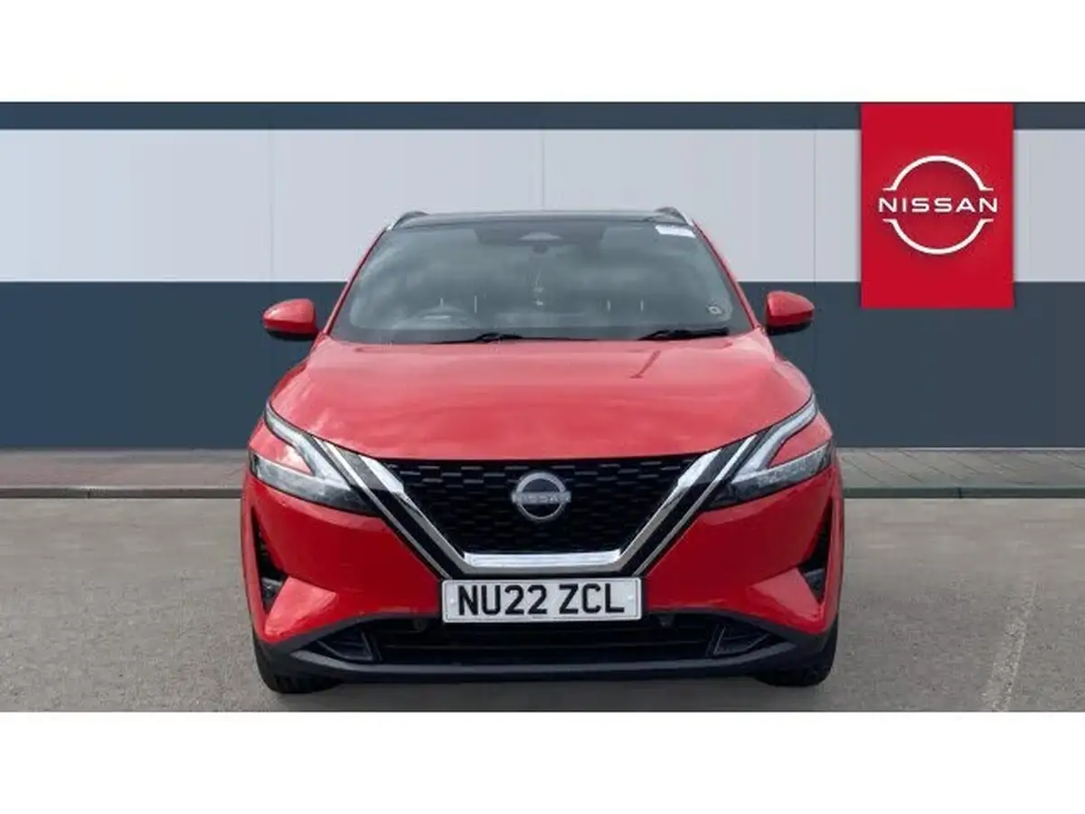 2022-nissan-qashqai-13-dig-t-tekna-140ps-mild-hybrid-big-2
