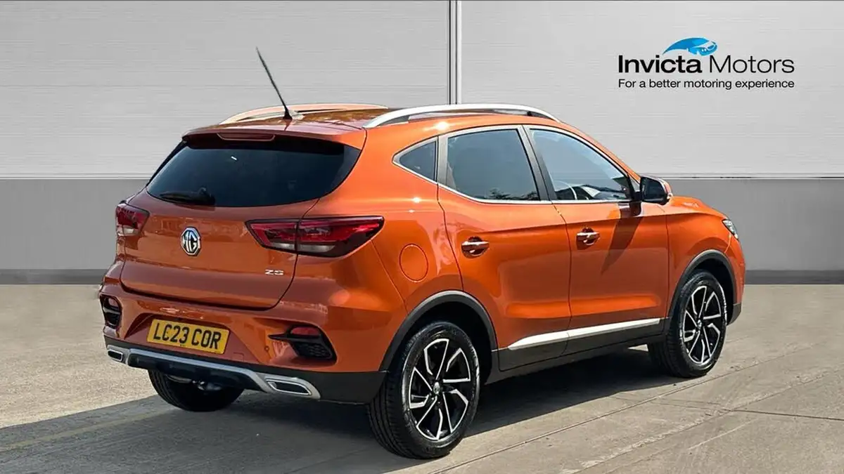 2023-mg-zs-suv-10t-gdi-exclusive-big-2