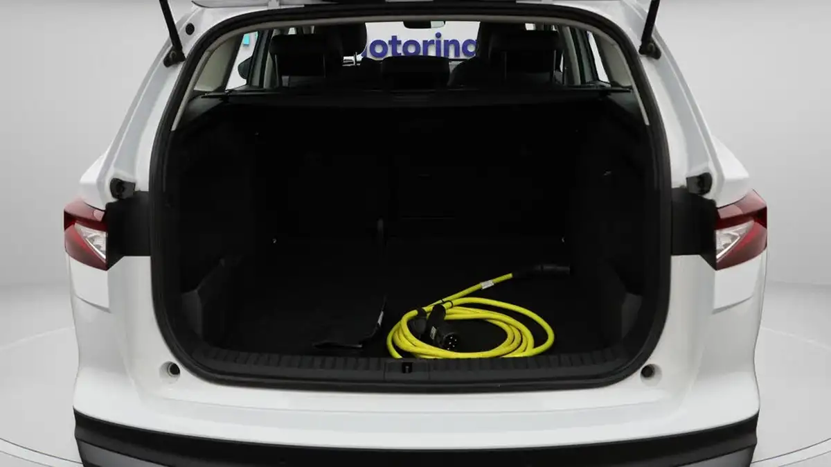 2022-skoda-enyaq-e-60-big-17