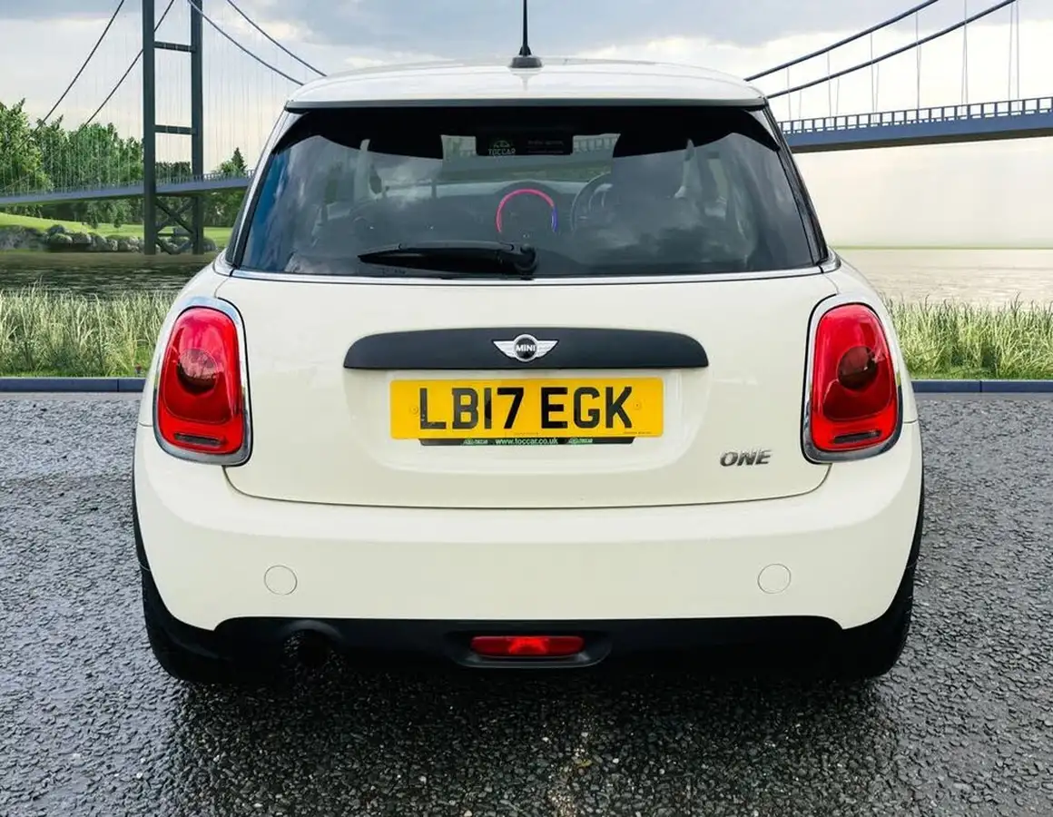 2017-mini-cooper-12-one-3d-big-4